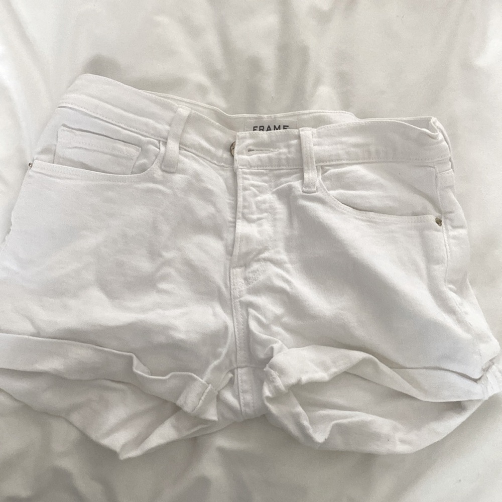 Frame white denim shorts sz 26